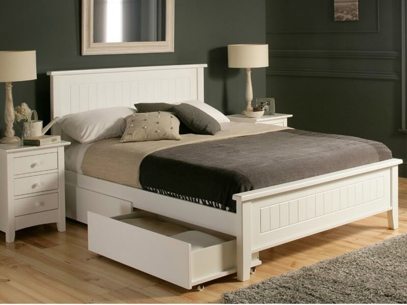 Mẫu giường gỗ công nghiệp có ngăn kéo màu sắc trang nhã.