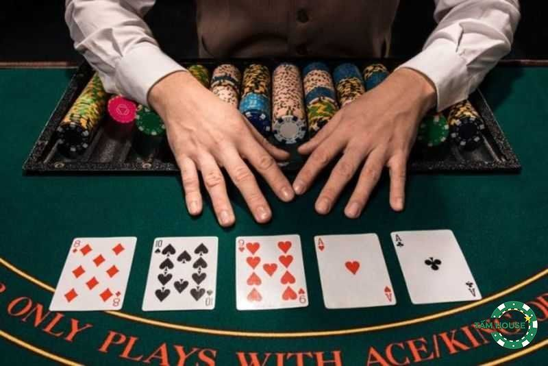 Cách đọc bài poker chuẩn xác, đọc vị đối thủ chuyên nghiệp