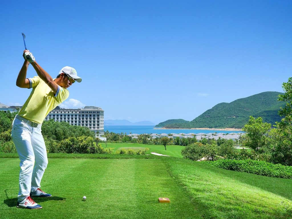 Golf thủ chia sẻ nơi bán dụng cụ tập Golf ở Hà Nội chất lượng