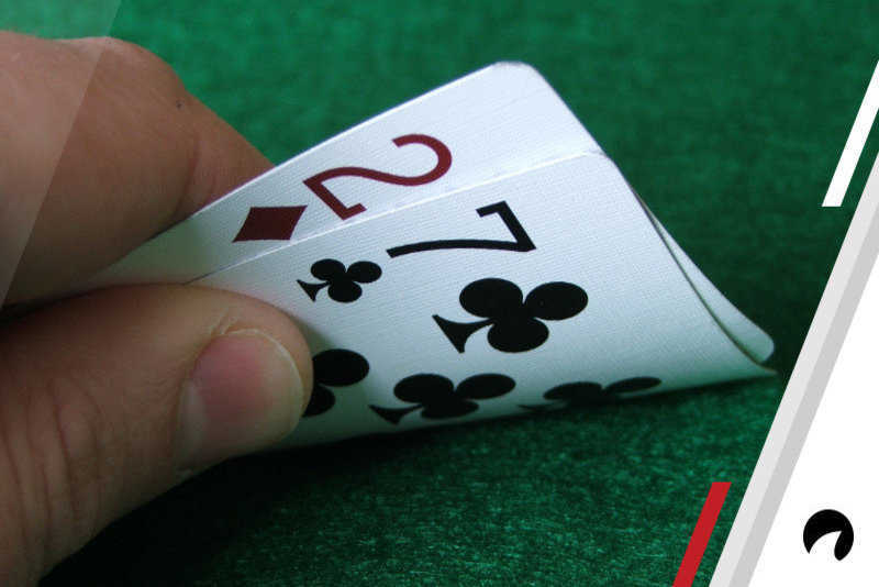 Cách chọn hand chơi poker đúng chuẩn - Diendanpoker