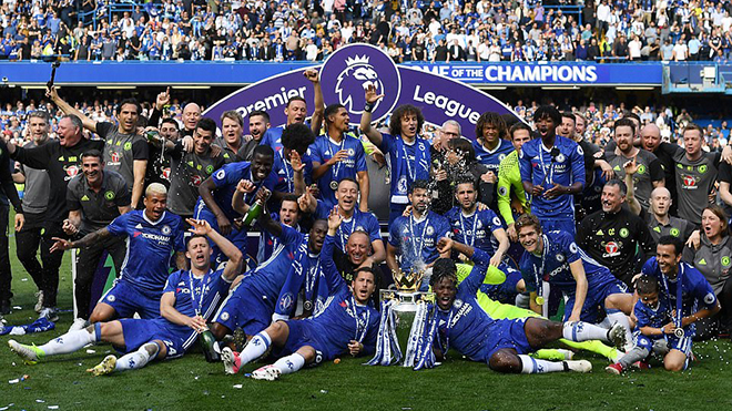 Premier League mùa 2016-17 khép lại: Chelsea xứng đáng vô địch. Man United còn cả 'núi' vấn đề