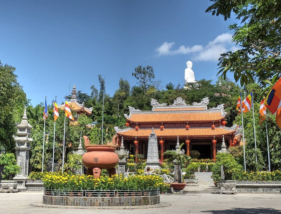 Tham quan Chùa Long Sơn, hành hương về chốn linh thiêng nổi tiếng nhất tỉnh Khánh Hòa (Nguồn ảnh: place.vn )