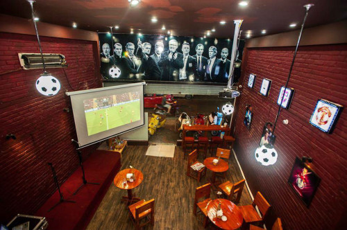 Thiết kế quán cafe bóng đá ấn tượng thu hút khách – Thiết kế quán cafe UNIK